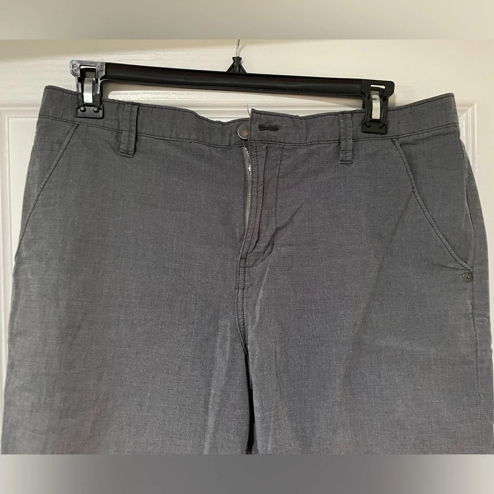 Gray Men shorts - Picture 4 of 4